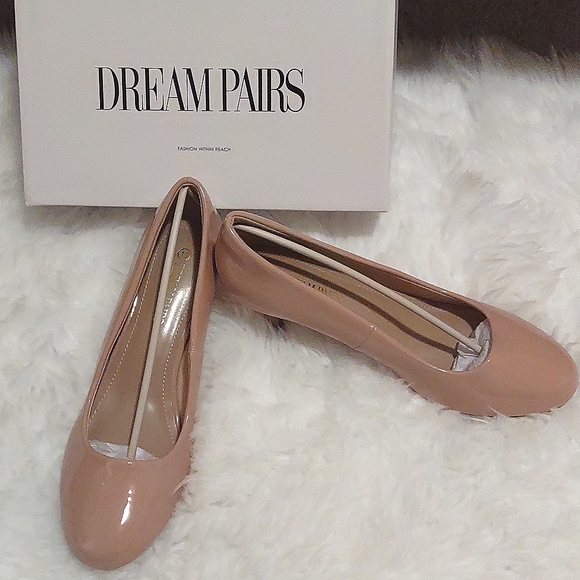Dream Pairs Shoes - Dream pairs Rosie nude pump new wot.